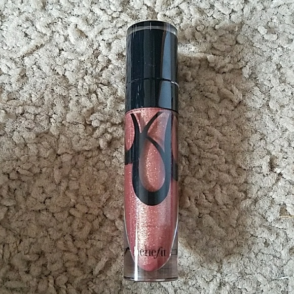 Sephora Benefit lip gloss in almost famous - Picture 3 of 3